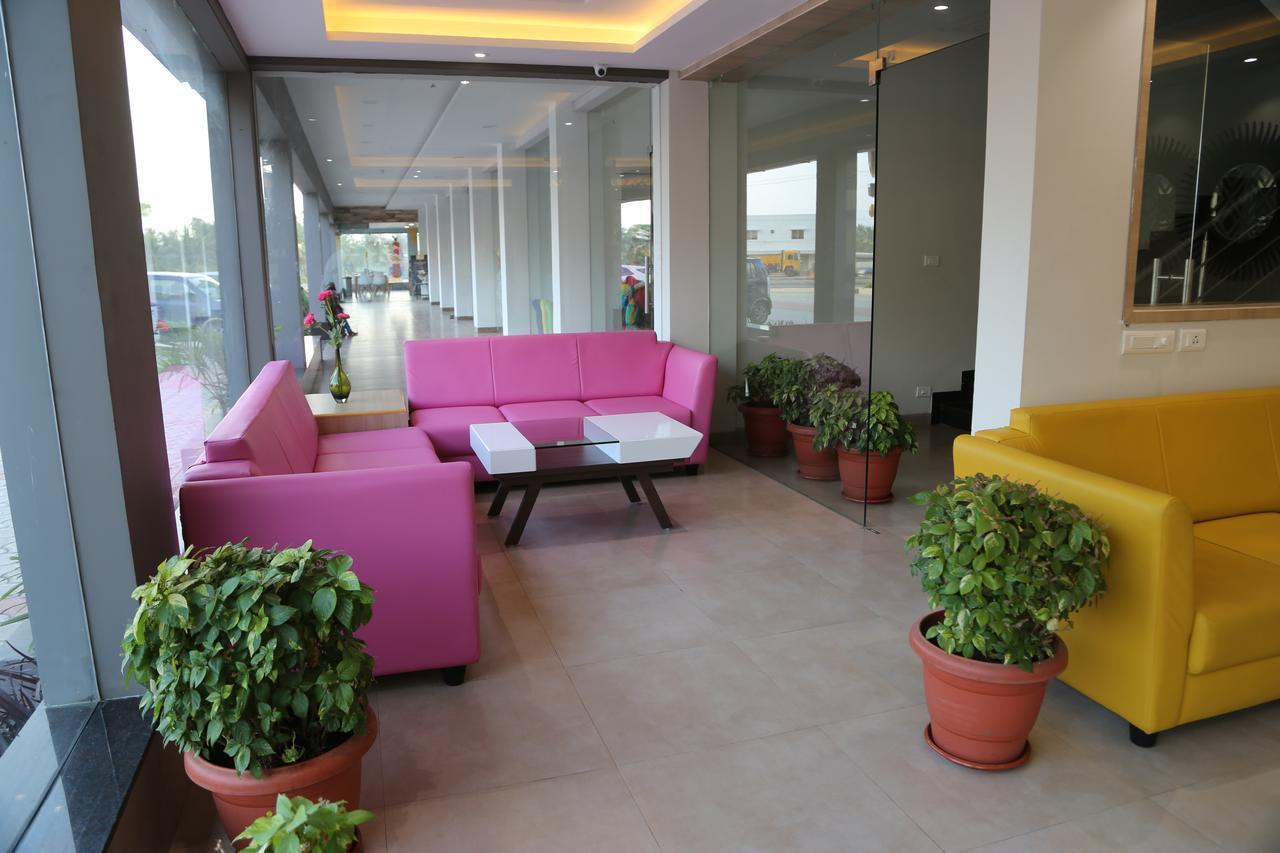 Hotel The Palm Residency- Ariyanoor Salem Exterior foto